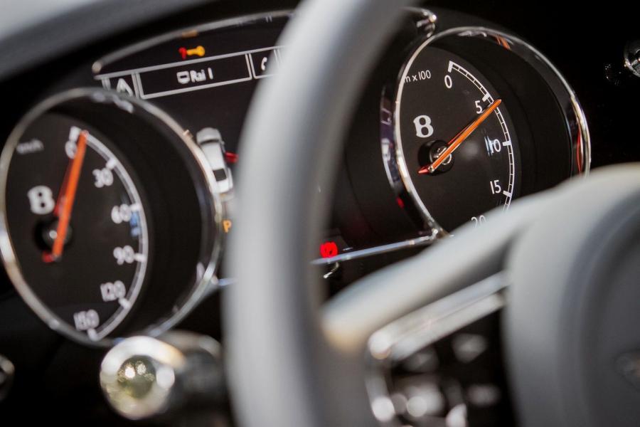  Bentley Mulsanne Speed 2015 года  (фото 84 из 117)
